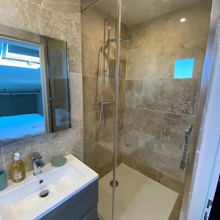 Brand New 4 Bedrooms 4 Bathrooms Heart Of Apartamento